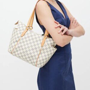 AUTHENTIC LOUIS VUITTON HAND BAG Damier Totally PM